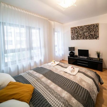 Free Parking! Soho Budapest 101, 4 Ppl, Ac, Superfast Wifi, Tv מראה חיצוני תמונה