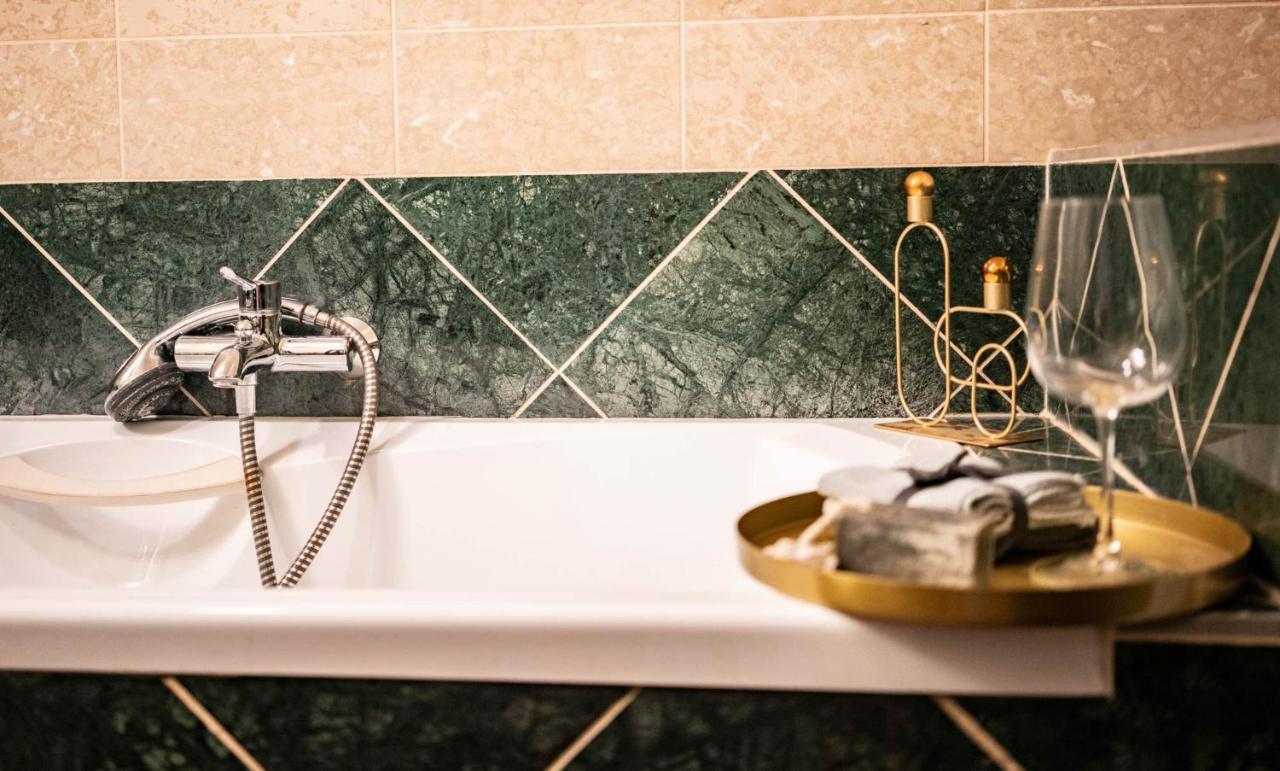 Free Parking! Soho Budapest 101, 4 Ppl, Ac, Superfast Wifi, Tv מראה חיצוני תמונה